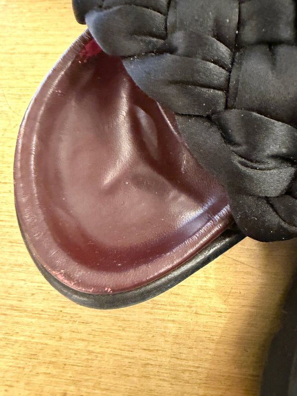 Mulberry black sliders size 39