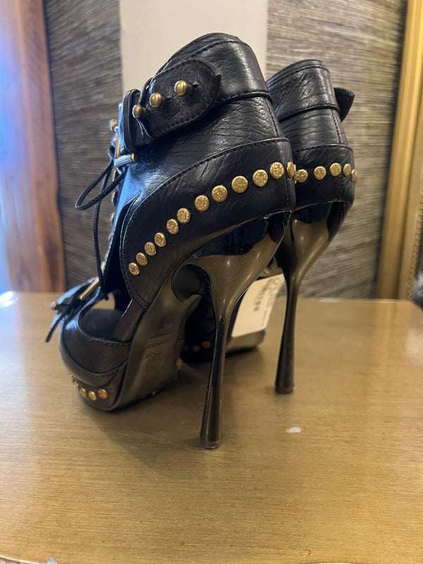 Alexander McQueen boots size 36