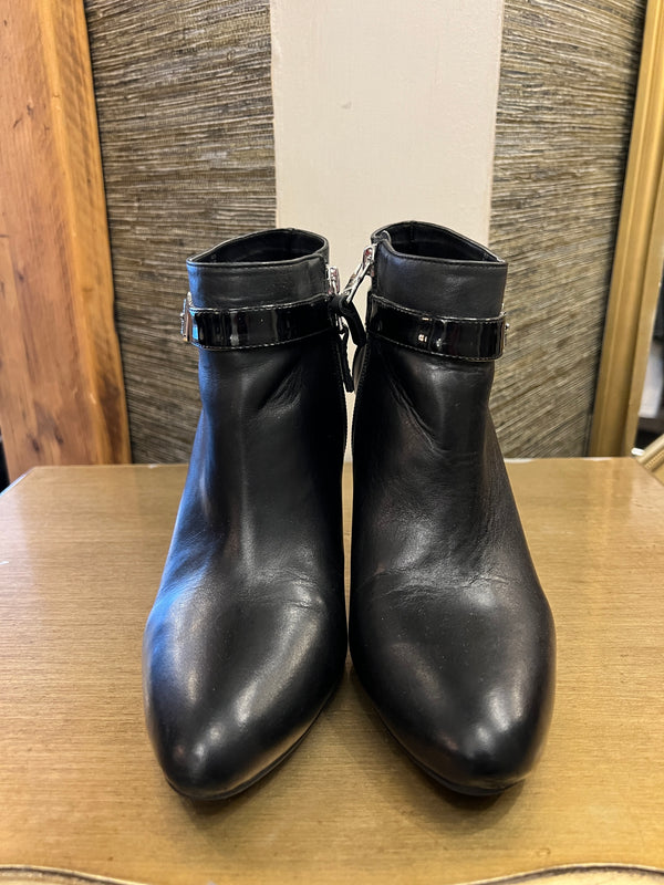 Ralph Lauren Black leather boots size 6.5