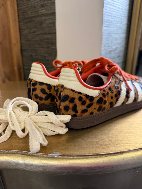 Adidas leopard trainers size 4