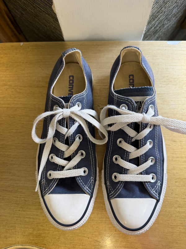 Converse navy trainers size 4