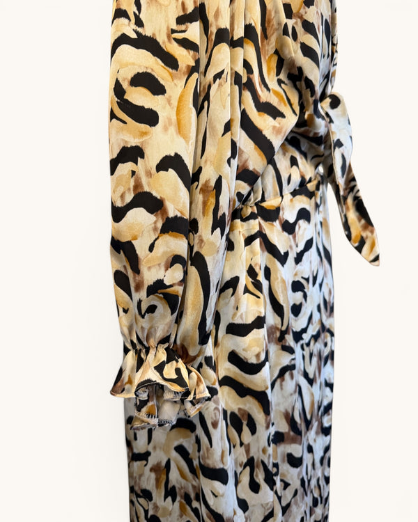 Briefly leopard satin dress size 2 (10)