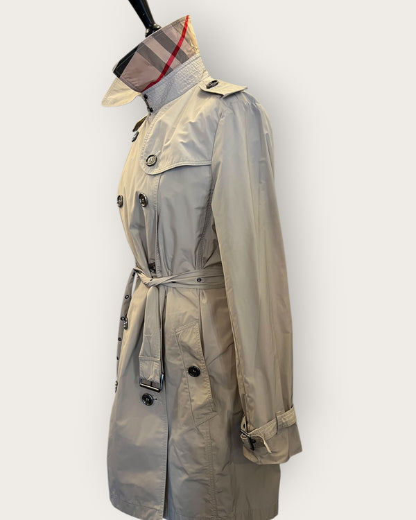 Burberry Short Rain Mac size 12