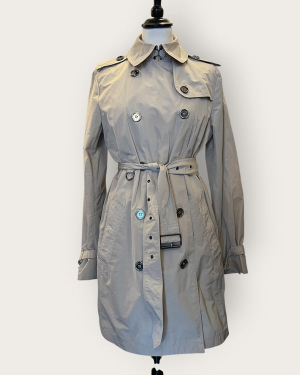 Burberry Short Rain Mac size 12