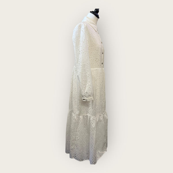 Zara white dress Size Medium