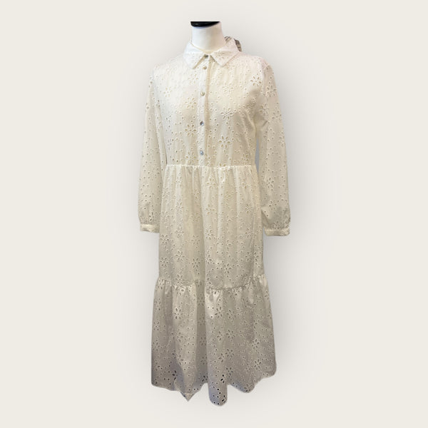 Zara white dress Size Medium