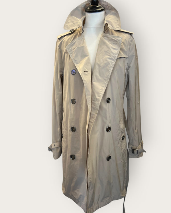 Burberry Short Rain Mac size 12