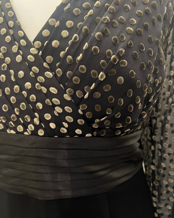 Gina Bacconi black & gold size 16