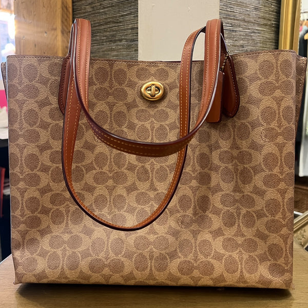 Coach Signature tote
