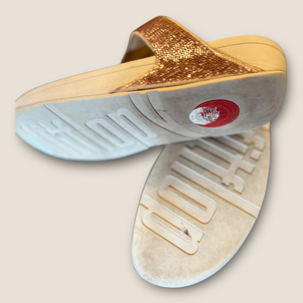 Fitflops gold Size 9/43