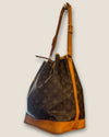Louis Vuitton Noa bucket bag
