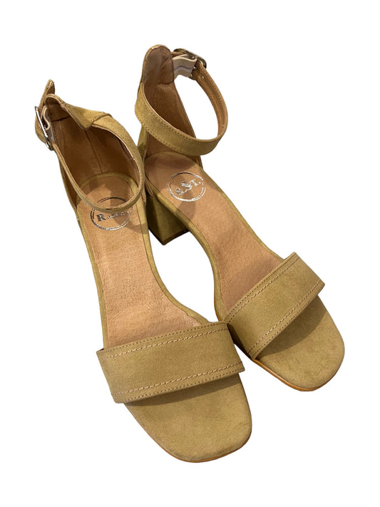 RST camel sandals 6