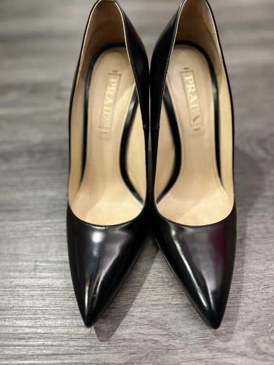 Prada Black Leather Heels size 40
